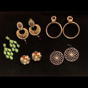 Gold Color Earrings 🎉🎊BUNDLE🎊🎉